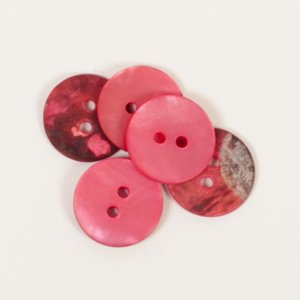 Perleťový gombík malinovočervený 15 mm 605